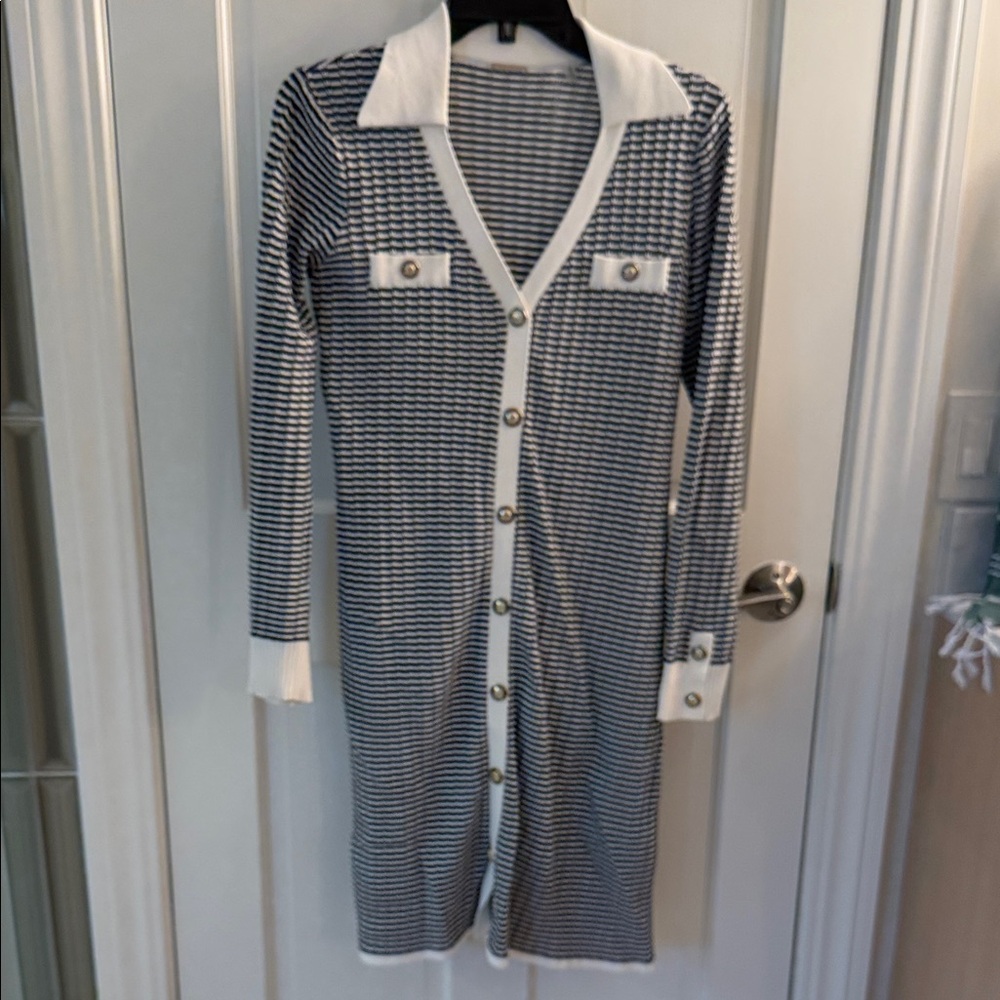 Elie Tahari Navy and White Long Sleeve Dress